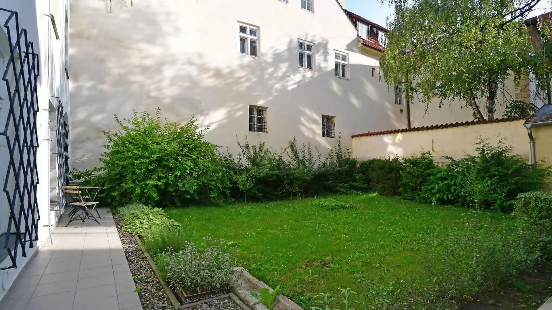 Romantic Apartment Under The Prague Castle Tsjechië