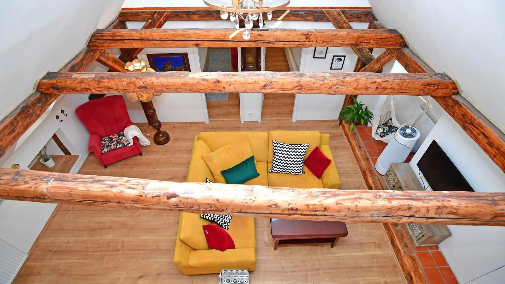 Romantic Apartment Under The Prague Castle
