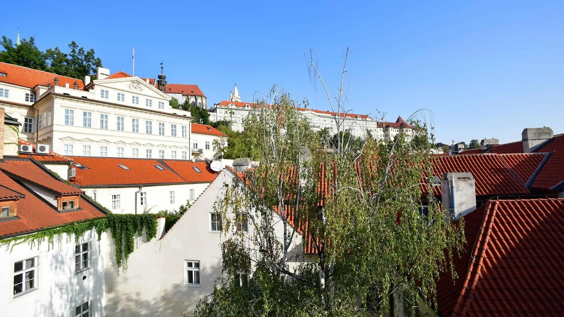 Romantic Apartment Under The Prague Castle Tsjechië